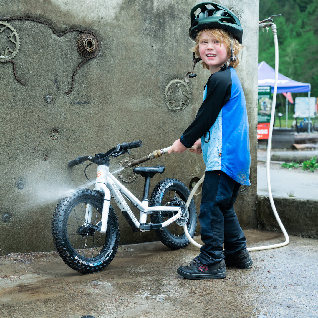 A store push bike